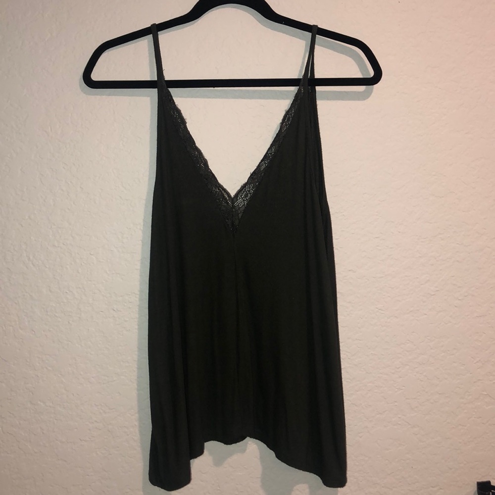 American Eagle green tank top with lace